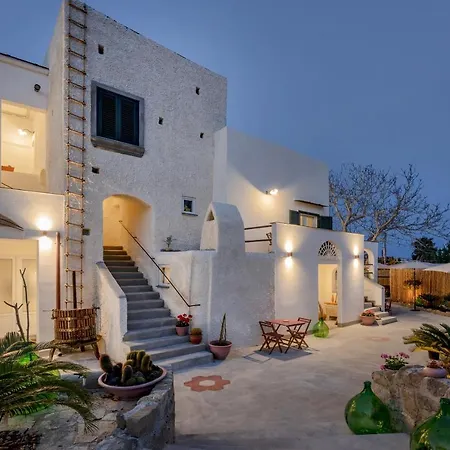 Гостевой дом Cala Cala Rooms,restaurant & Farm Experience 4*