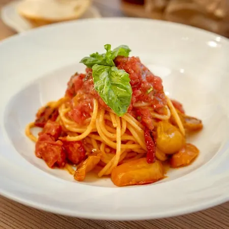 ゲストハウス Cala Cala Rooms,restaurant & Farm Experience プロチーダ