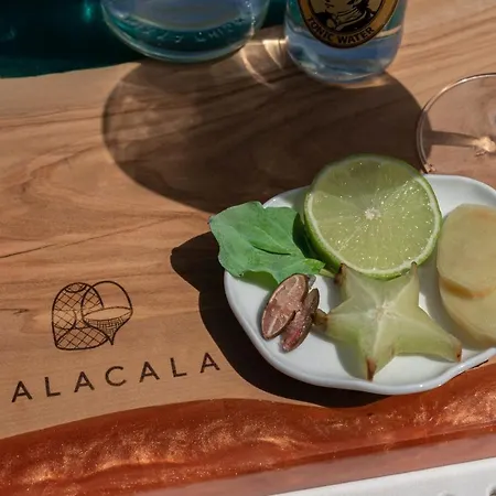 Cala Cala Rooms,restaurant & Farm Experience