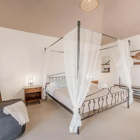 Cala Cala Rooms,restaurant & Farm Experience Konukevi 4*