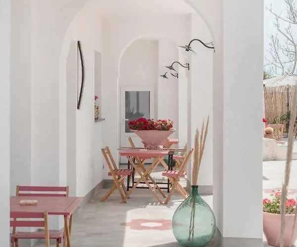 Cala Cala Rooms,restaurant & Farm Experience