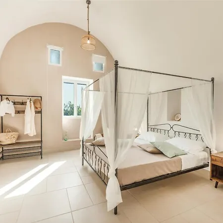 Guest house Cala Cala Rooms,restaurant & Farm Experience Procida