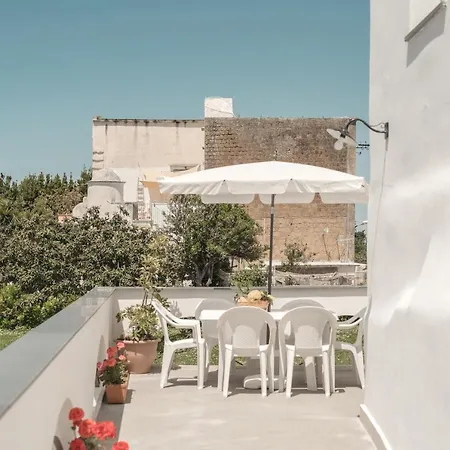 Guest house Cala Cala Rooms,restaurant & Farm Experience