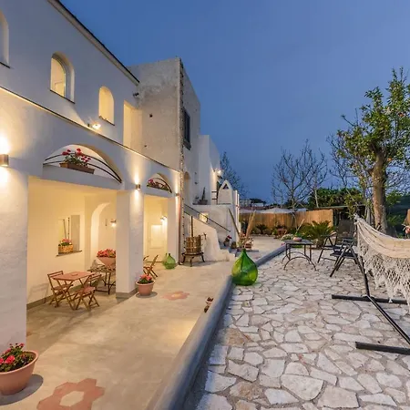 Guest house Cala Cala Rooms,restaurant & Farm Experience *