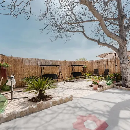 Cala Cala Rooms,restaurant & Farm Experience Guest house *